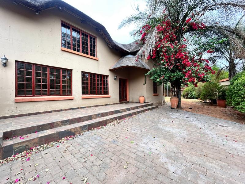 To Let 4 Bedroom Property for Rent in Melodie North West